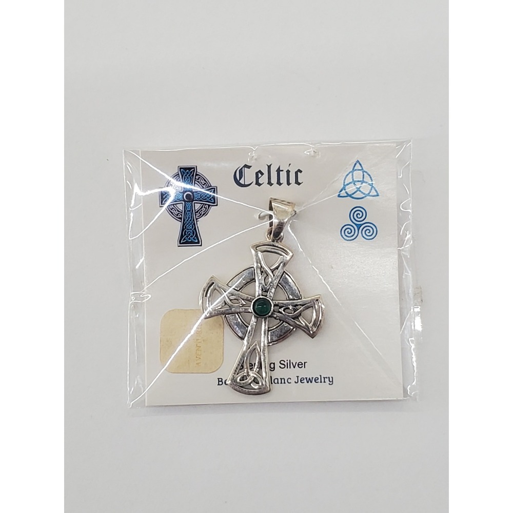 Bob Blanc Sterling Silver Celtic Cross Pendant Green Stone Knotwork BL39021